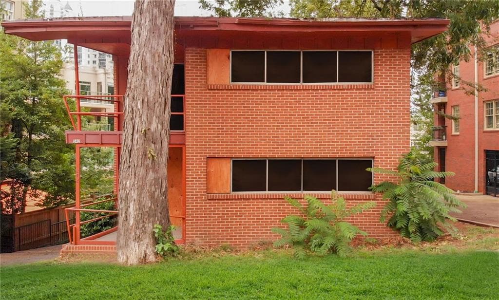 quadruplex sold at 242 Eleventh Street, Atlanta, GA 30309