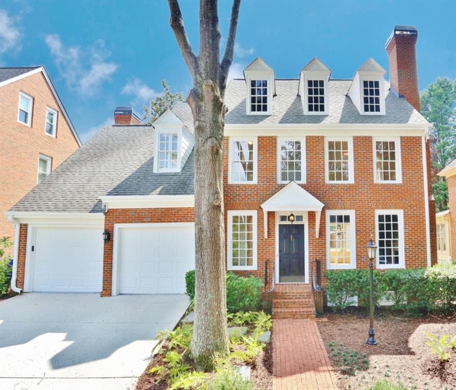 3 bedroom, 2,288 sq ft single family residence sold at 2144 Village Point, Brookhaven, GA 30319