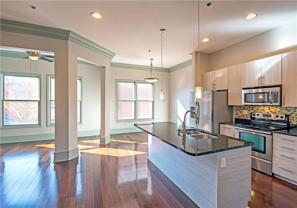 4 bedroom, 2,540 sq ft townhouse sold at 745 Fountainhead Lane 119, Atlanta, GA 30324