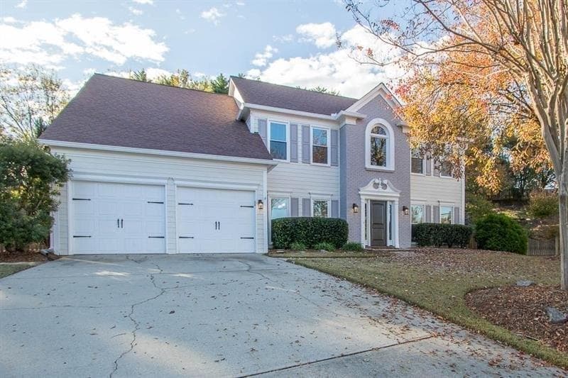 4 bedroom, 2,576 sq ft single family residence sold at 7540 Abeford Lane, Cumming, GA 30041