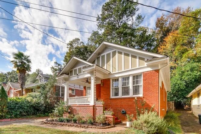 3 bedroom, 1,250 sq ft single family residence sold at 152 Ponce De Leon Court, Decatur, GA 30030