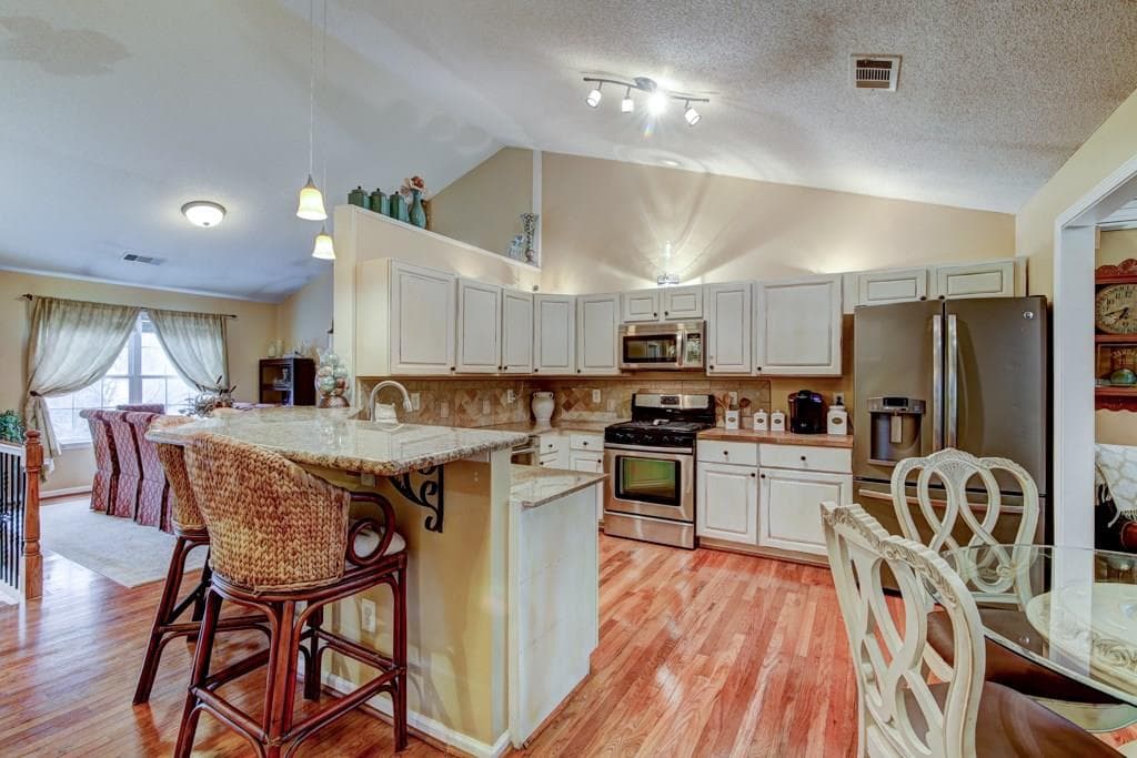 431 Darter Drive, Kennesaw, GA 30144 — most recent listing photo
