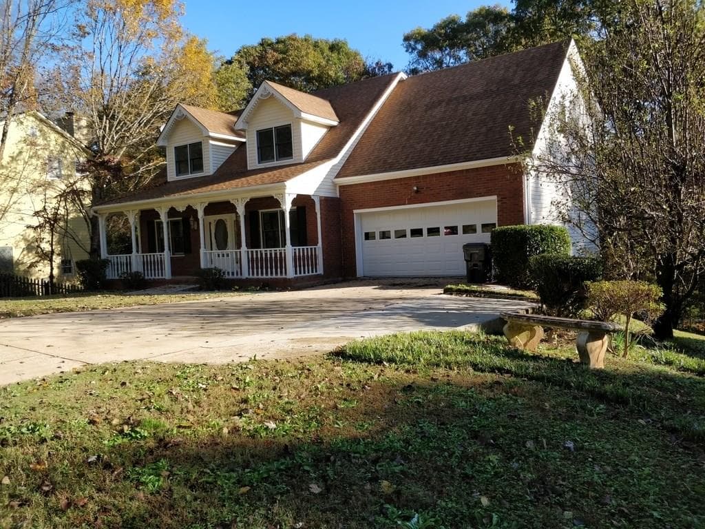 4 bedroom, 2,860 sq ft single family residence sold at 271 TIMBER LAUREL Lane, Lawrenceville, GA 30043