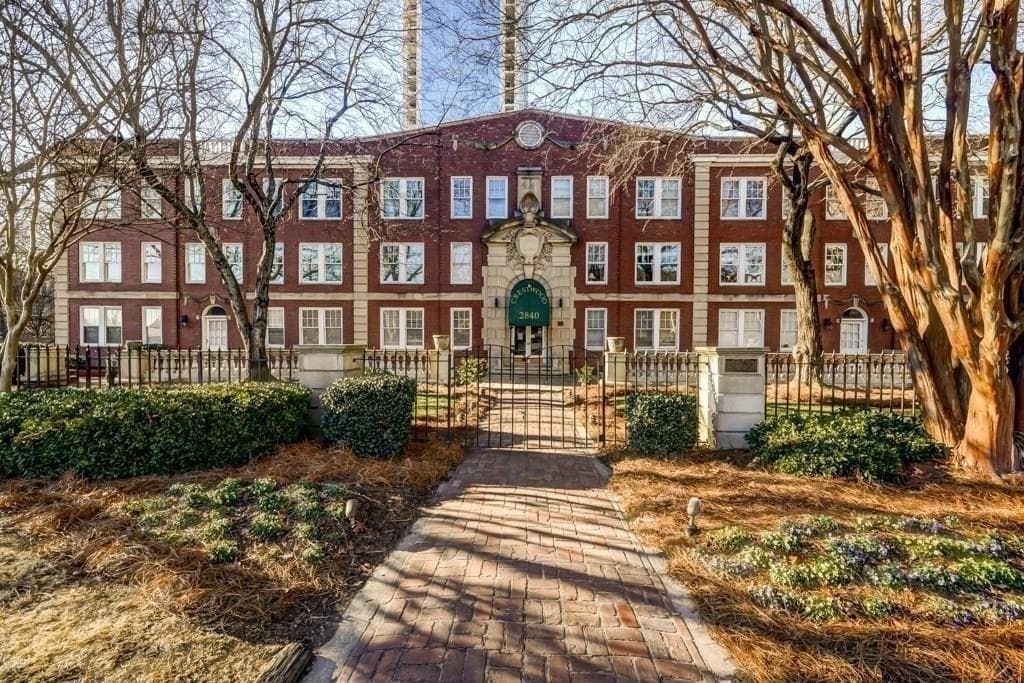 2 bedroom, 1,803 sq ft condominium sold at 2840 Peachtree Road 510, Atlanta, GA 30305
