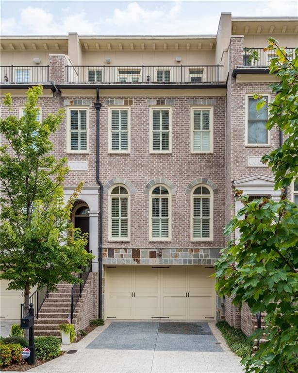 3 bedroom, 3,047 sq ft townhouse sold at 58 Sheridan Drive 20, Atlanta, GA 30305