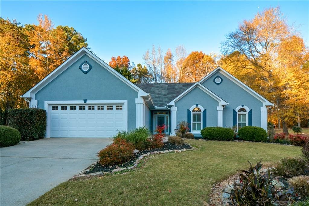 3 bedroom, 1,799 sq ft single family residence sold at 1915 Davis Drive, Cumming, GA 30041
