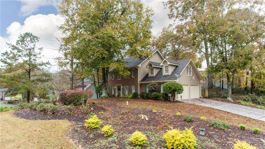 5 bedroom, 2,644 sq ft single family residence sold at 4903 Thornwood Knoll, Acworth, GA 30102