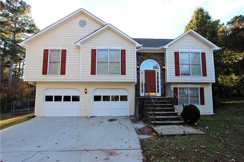 4 bedroom, 2,179 sq ft single family residence sold at 1605 Watson Ridge Trail, Lawrenceville, GA 30045