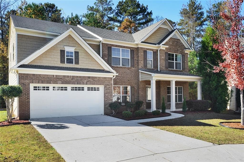 5 bedroom, 3,740 sq ft single family residence sold at 515 Lakeside View, Fairburn, GA 30213