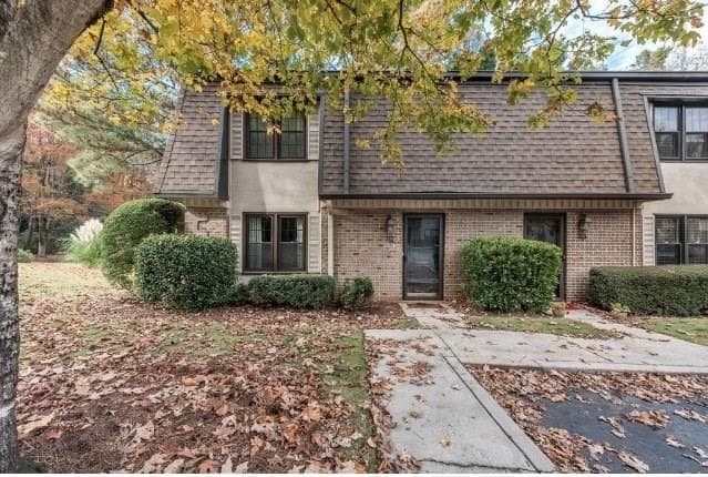 2 bedroom, 1,342 sq ft townhouse sold at 112 LaBlanc Way, Atlanta, GA 30327