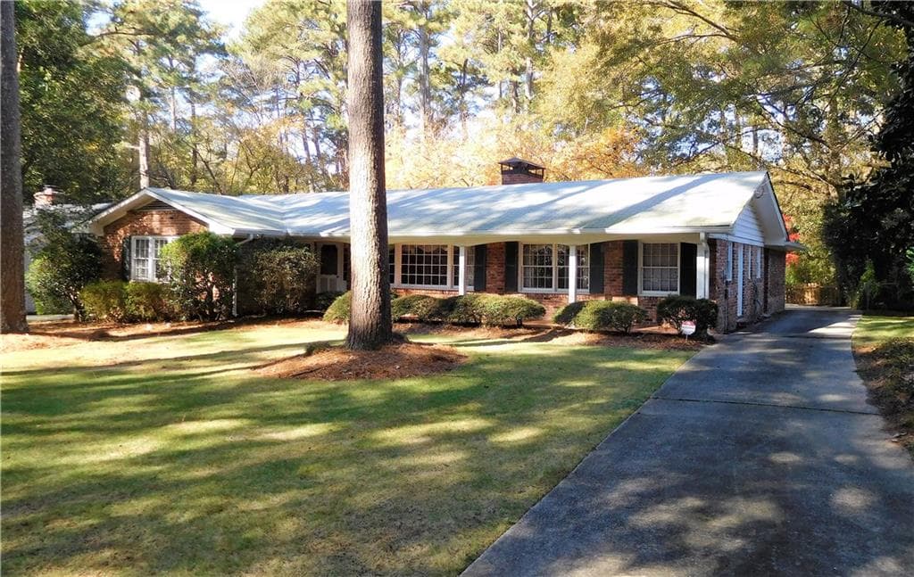 4 bedroom, 2,965 sq ft single family residence sold at 853 Wesley Drive, Atlanta, GA 30305