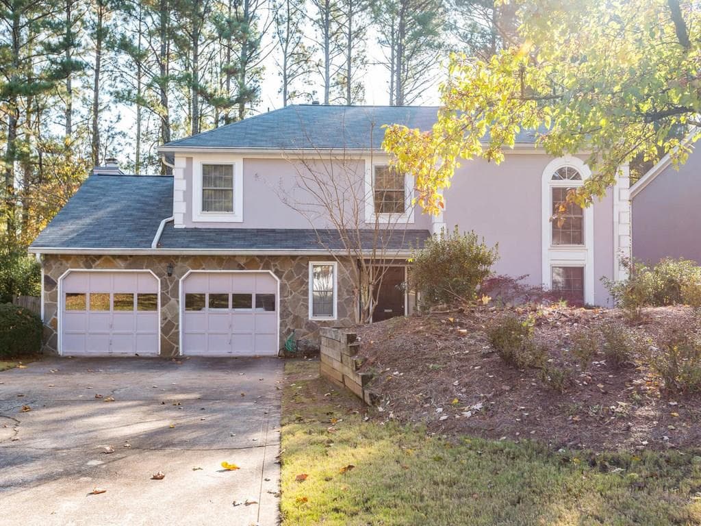 3 bedroom, 1,820 sq ft single family residence sold at 4205 Pineset Drive, Alpharetta, GA 30022