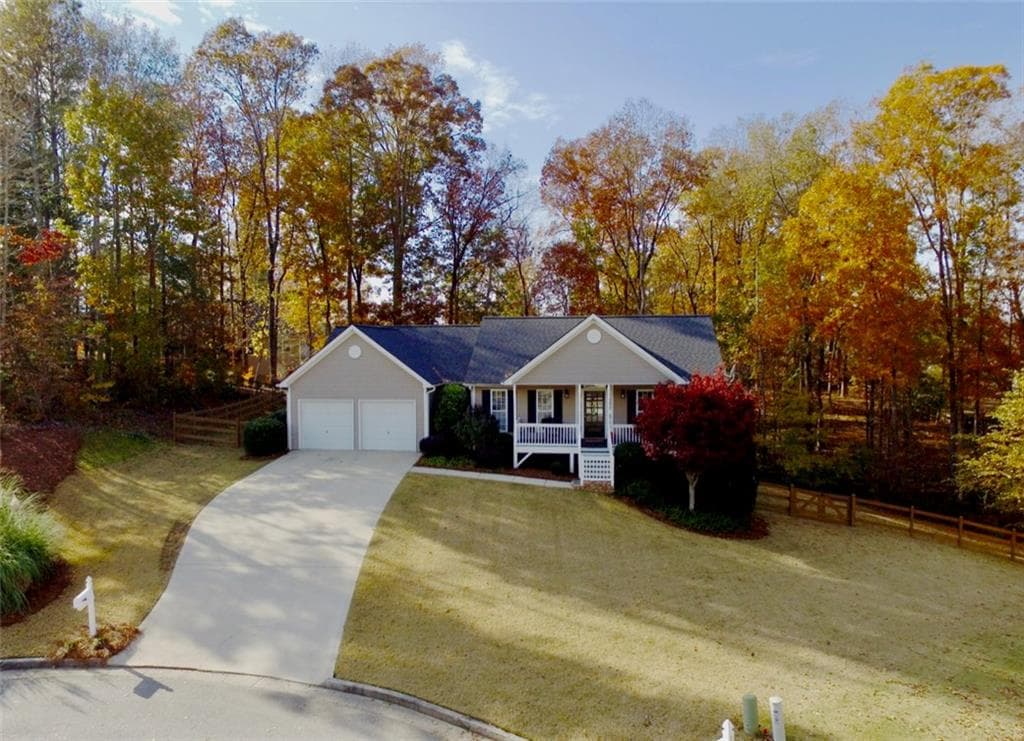 3 bedroom, 1,862 sq ft single family residence sold at 165 Oakridge Court, Douglasville, GA 30134