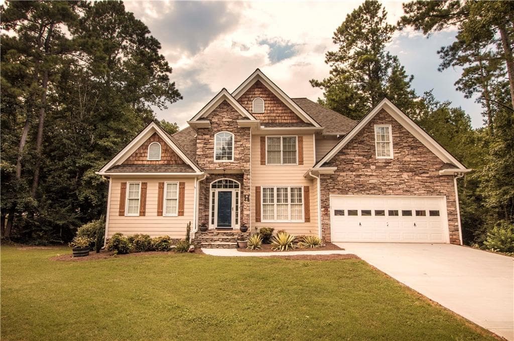 4 bedroom, 2,407 sq ft single family residence sold at 7530 Finley Drive, Gainesville, GA 30506