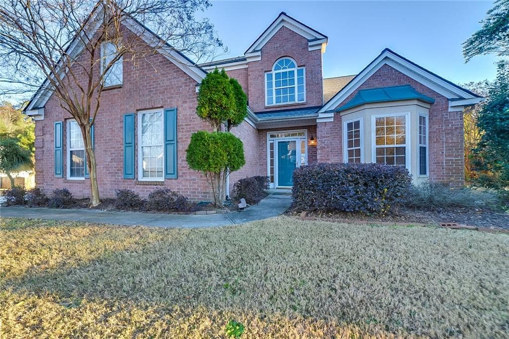 4 bedroom, 2,323 sq ft single family residence sold at 2303 Bancroft Way, Buford, GA 30519