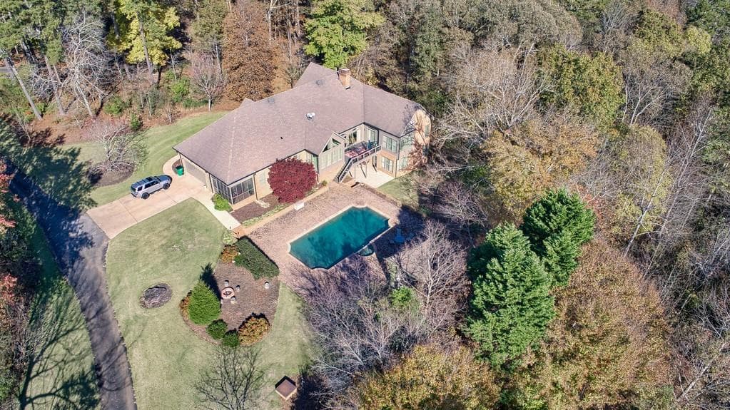 5 bedroom, 5,714 sq ft single family residence sold at 8977 WOODSONG Trail, Cumming, GA 30041