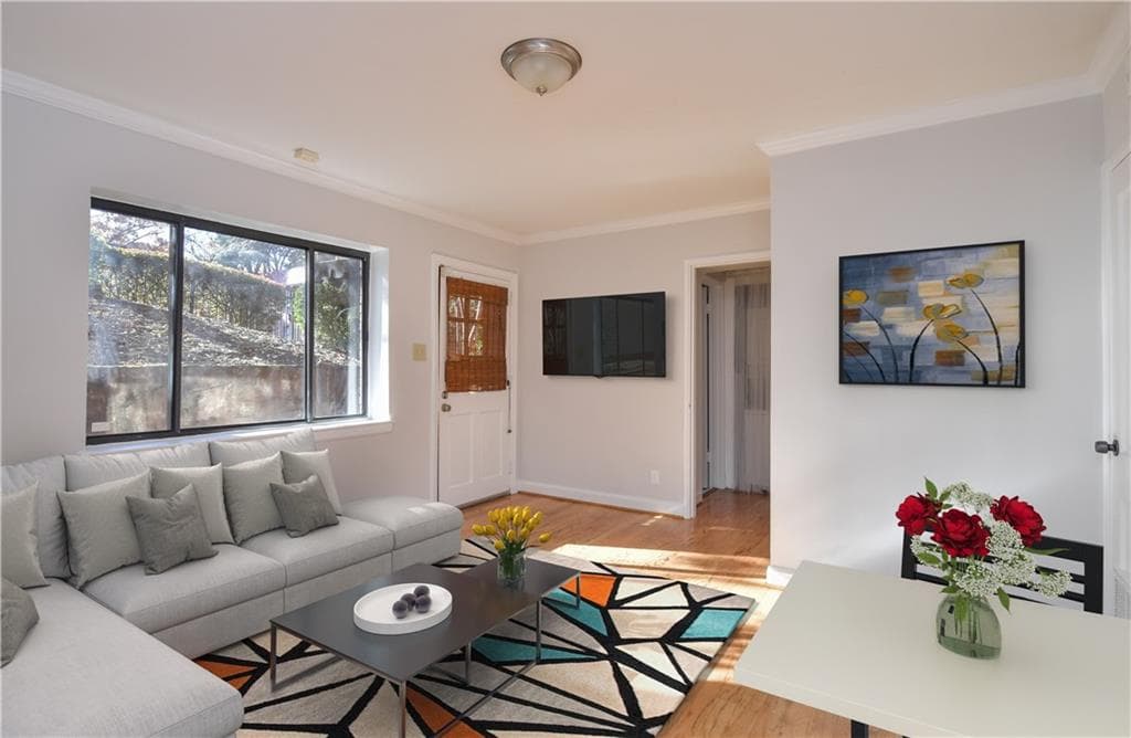 1 bedroom, 584 sq ft condominium sold at 334 3rd Street 1, Atlanta, GA 30308