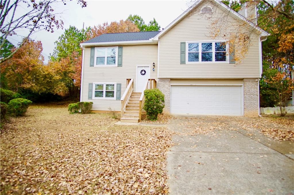 3 bedroom, 1,932 sq ft single family residence sold at 2900 Sentinel Parkway, Lawrenceville, GA 30043