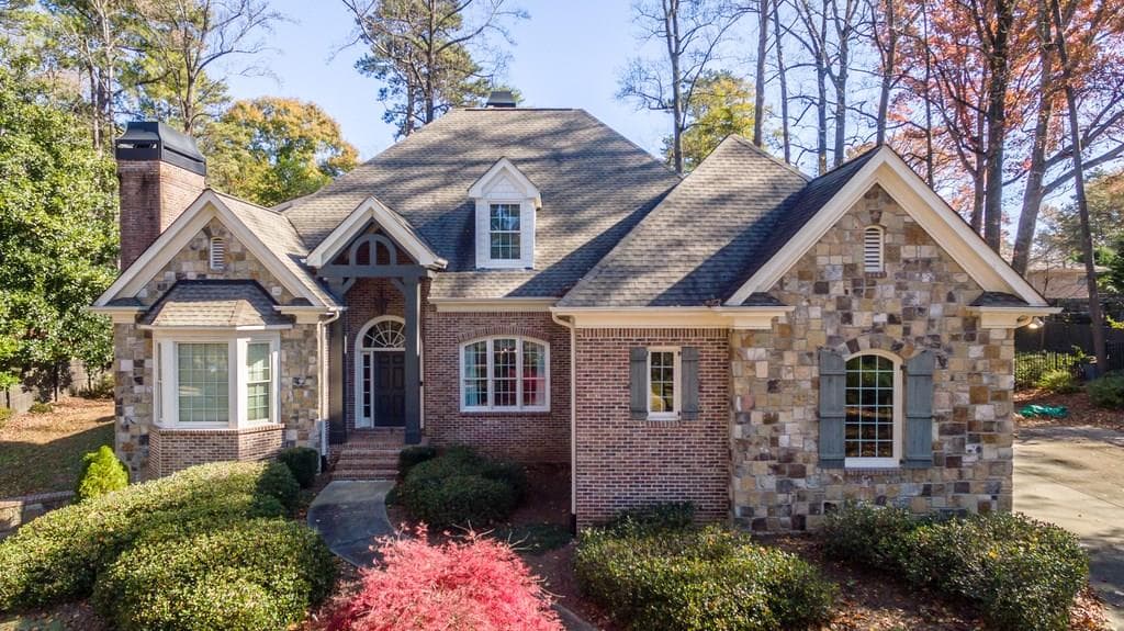 5 bedroom single family residence sold at 5167 Lake Forrest Drive, Sandy Springs, GA 30342