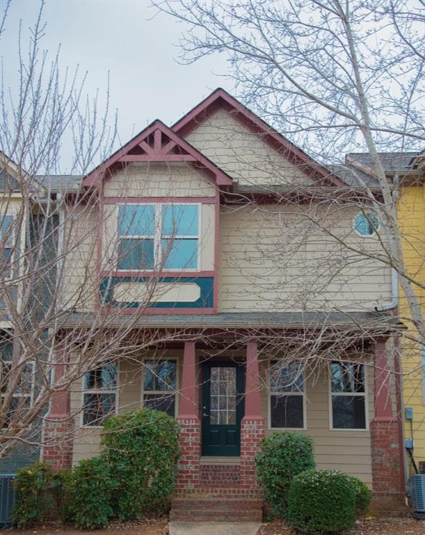 3 bedroom, 1,920 sq ft townhouse sold at 720 St James Place, Canton, GA 30115