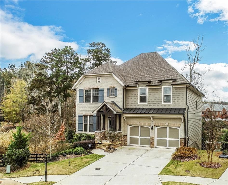 5 bedroom, 4,382 sq ft single family residence sold at 310 Lakeway Circle, Woodstock, GA 30188