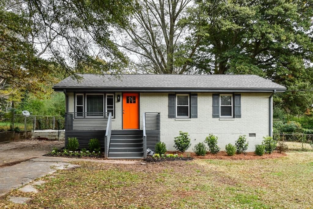 3 bedroom, 1,462 sq ft single family residence sold at 2890 Meadowview Drive, Atlanta, GA 30316
