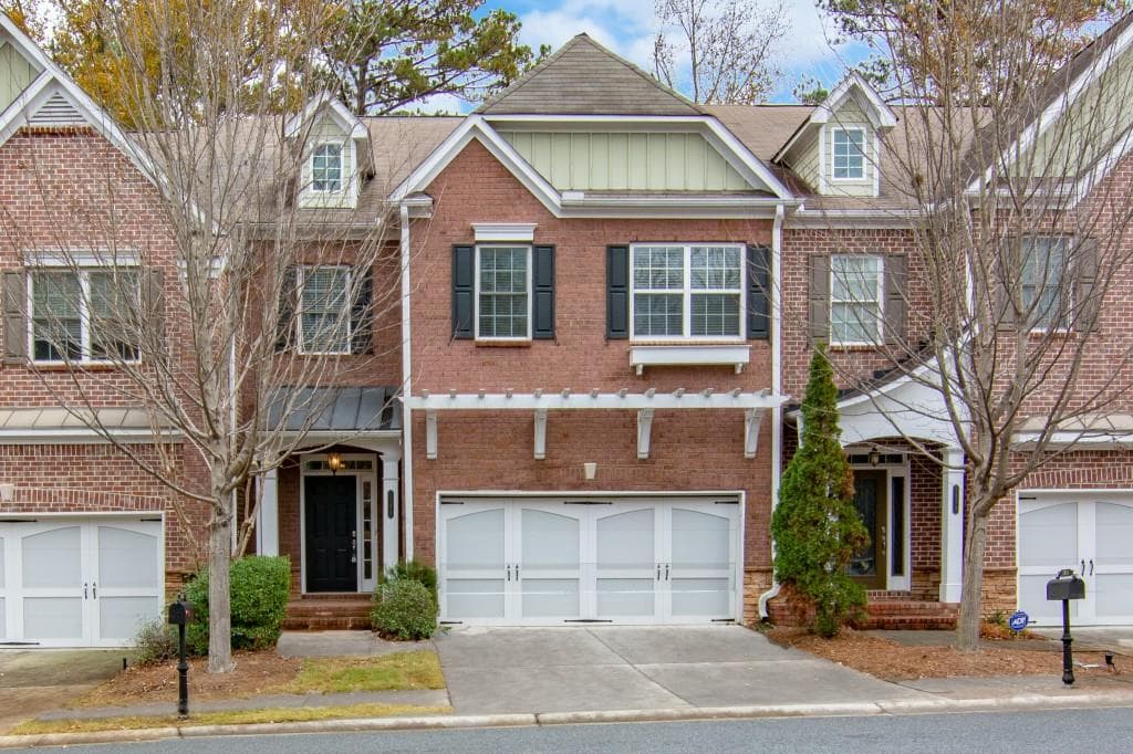 4 bedroom, 3,847 sq ft townhouse sold at 3375 Kiveton Court, Peachtree Corners, GA 30092