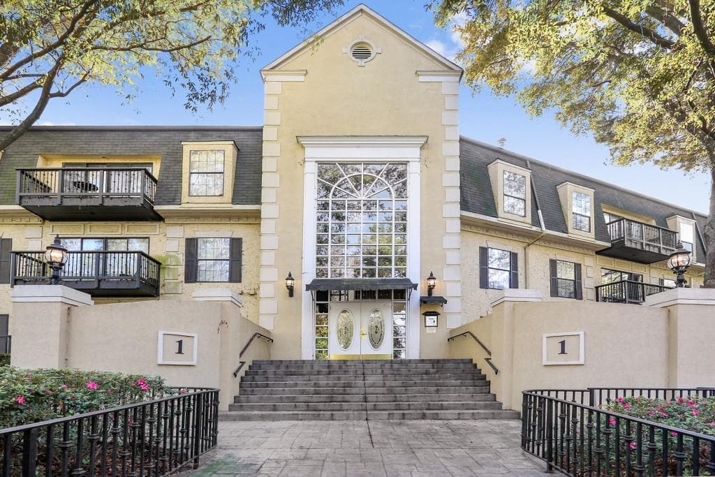1315 Pine Heights Drive, Atlanta, GA 30324 — most recent listing photo