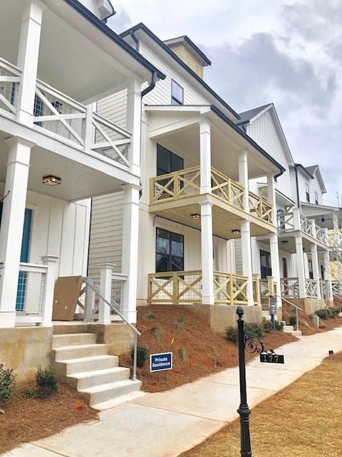 4 bedroom, 2,412 sq ft single family residence sold at 181 Albright Way, Atlanta, GA 30317