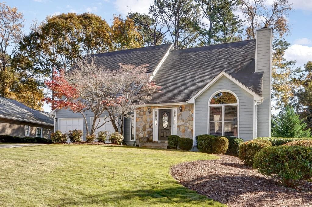 4 bedroom, 2,385 sq ft single family residence sold at 130 Pinion Lane, Alpharetta, GA 30005