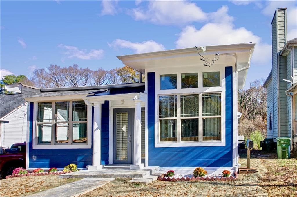 3 bedroom, 1,200 sq ft single family residence sold at 8 Johnson Road, Atlanta, GA 30318