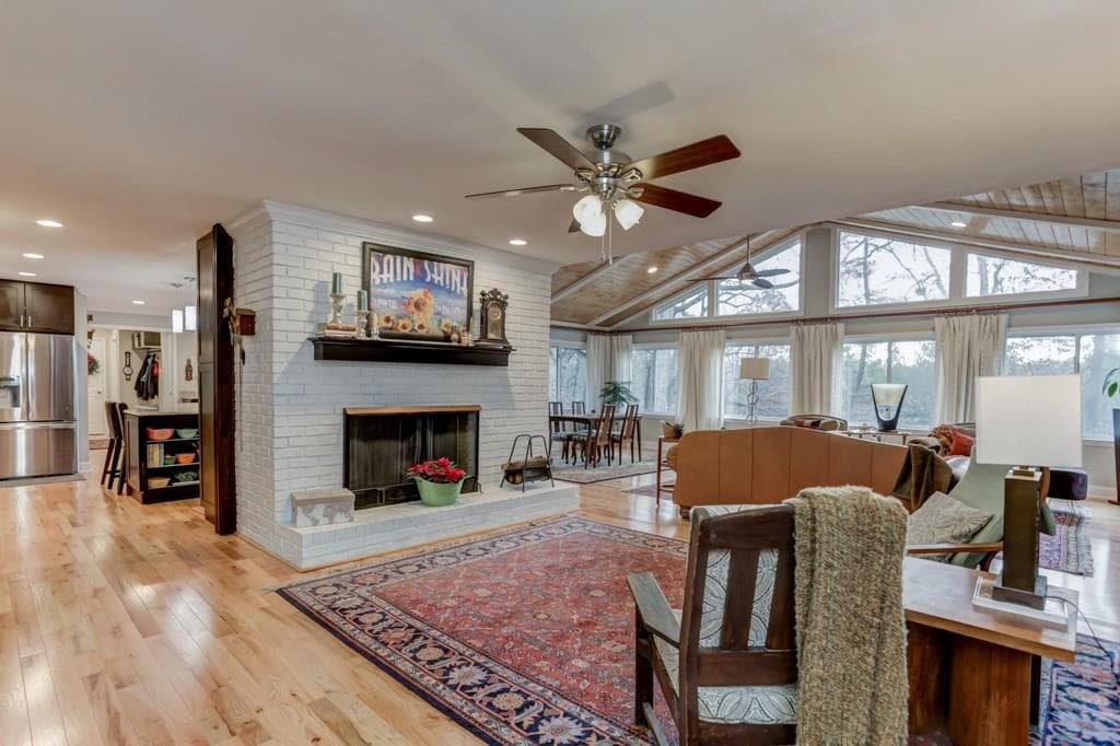 4 bedroom, 3,811 sq ft single family residence sold at 4071 Ridge Road, Smyrna, GA 30080