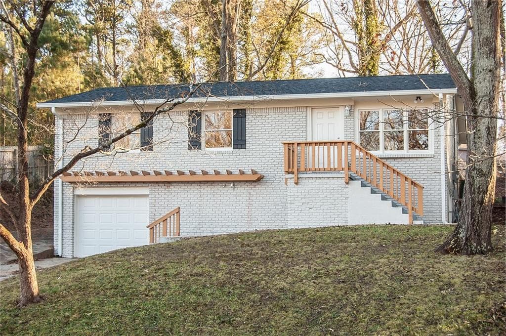3 bedroom, 1,740 sq ft single family residence sold at 2374 Bouldercliff Way, Atlanta, GA 30316