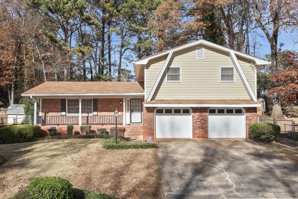 4 bedroom, 2,200 sq ft single family residence sold at 3924 Cheru Drive, Decatur, GA 30034