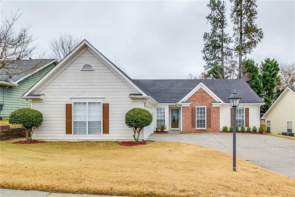 4 bedroom, 1,540 sq ft single family residence sold at 1892 Bitsy Grant Court, Lawrenceville, GA 30044