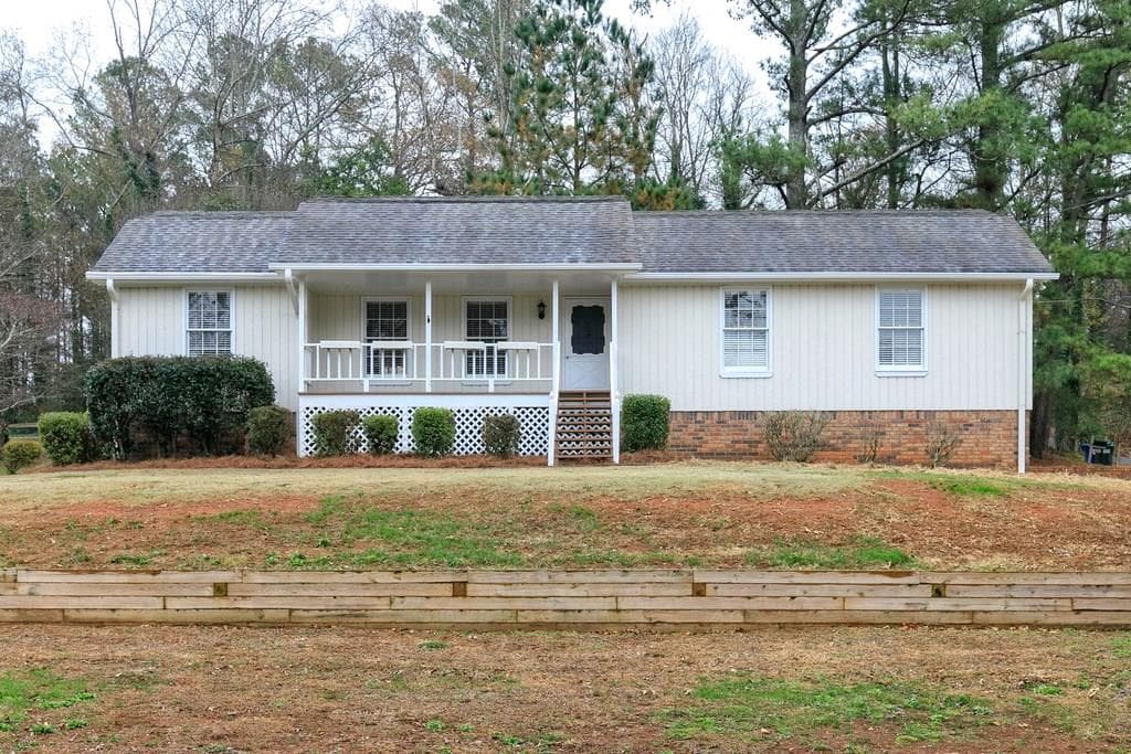 3 bedroom, 1,520 sq ft single family residence sold at 108 CREEKVIEW Drive, Woodstock, GA 30188
