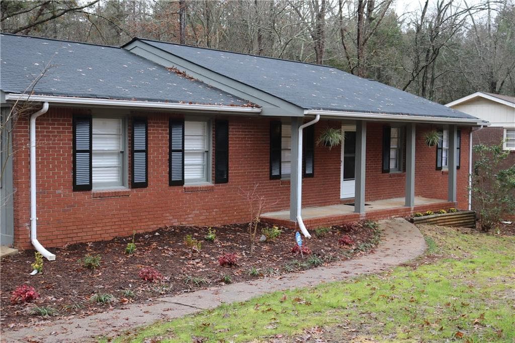 3 bedroom, 1,770 sq ft single family residence sold at 6294 Shore Drive, Douglasville, GA 30135