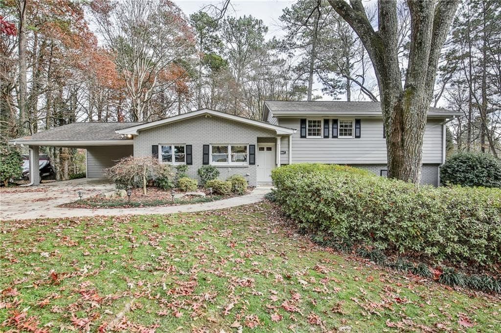 5 bedroom, 3,100 sq ft single family residence sold at 3867 Rains Court, Brookhaven, GA 30319