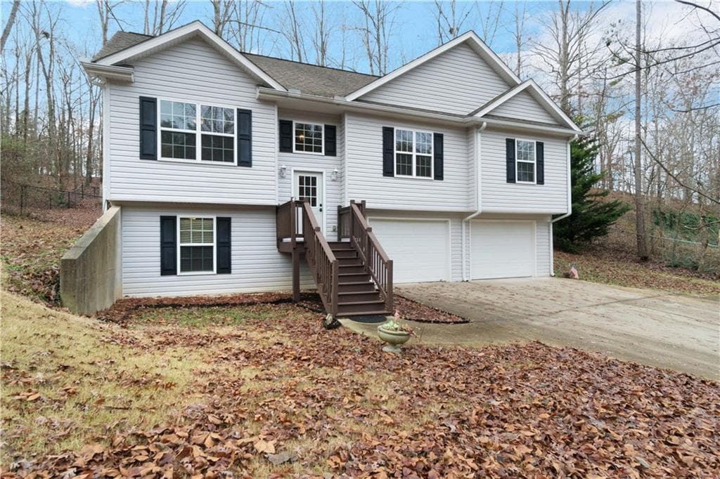 4 bedroom, 2,314 sq ft single family residence sold at 4918 Shirley Road, Gainesville, GA 30506