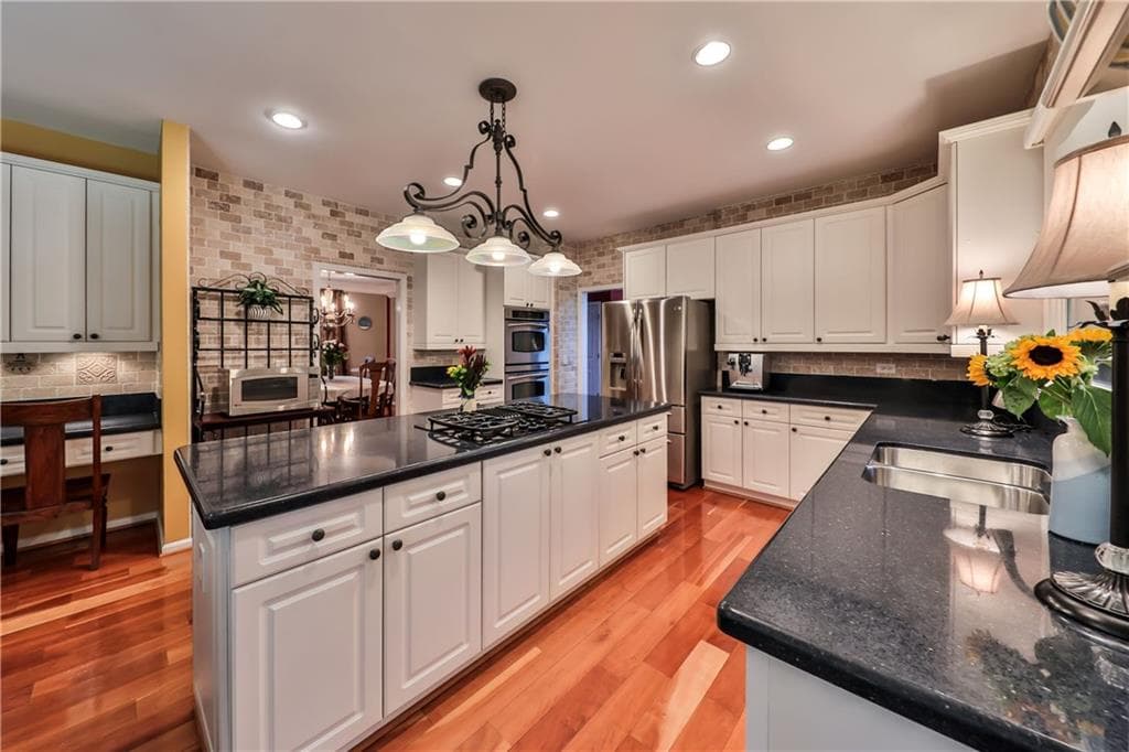 6 bedroom, 4,452 sq ft single family residence sold at 2146 Jockey Hollow Drive, Kennesaw, GA 30152