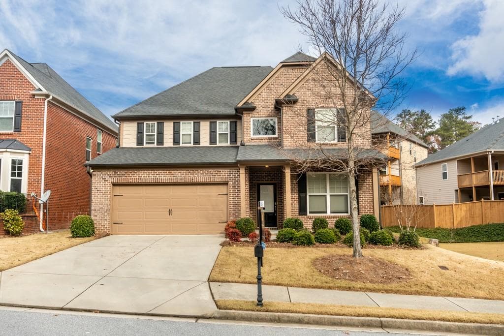 4 bedroom, 2,811 sq ft single family residence sold at 824 Autry Oak Court, Alpharetta, GA 30022