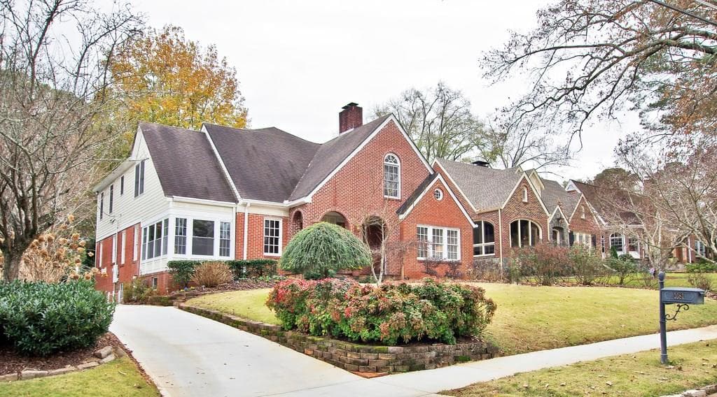 6 bedroom, 4,414 sq ft single family residence sold at 1681 Noble Drive, Atlanta, GA 30306