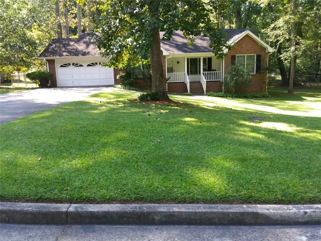 180 Winona Drive, Fayetteville, GA 30214 — most recent listing photo