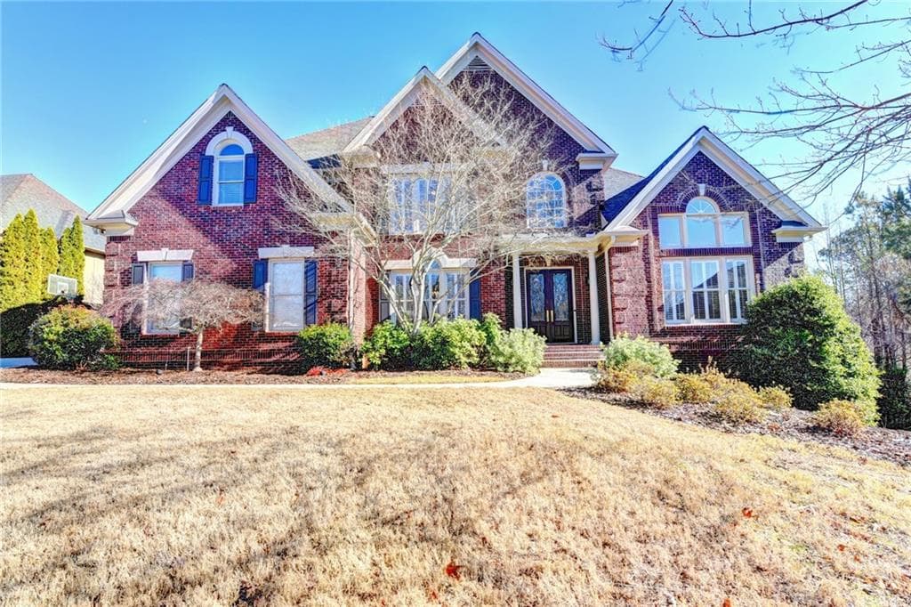 5 bedroom, 6,122 sq ft single family residence sold at 9635 Stoney Ridge Lane, Alpharetta, GA 30022