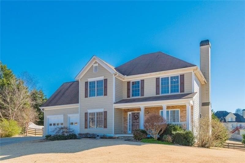 4 bedroom, 2,764 sq ft single family residence sold at 8660 Stone River Drive, Gainesville, GA 30506
