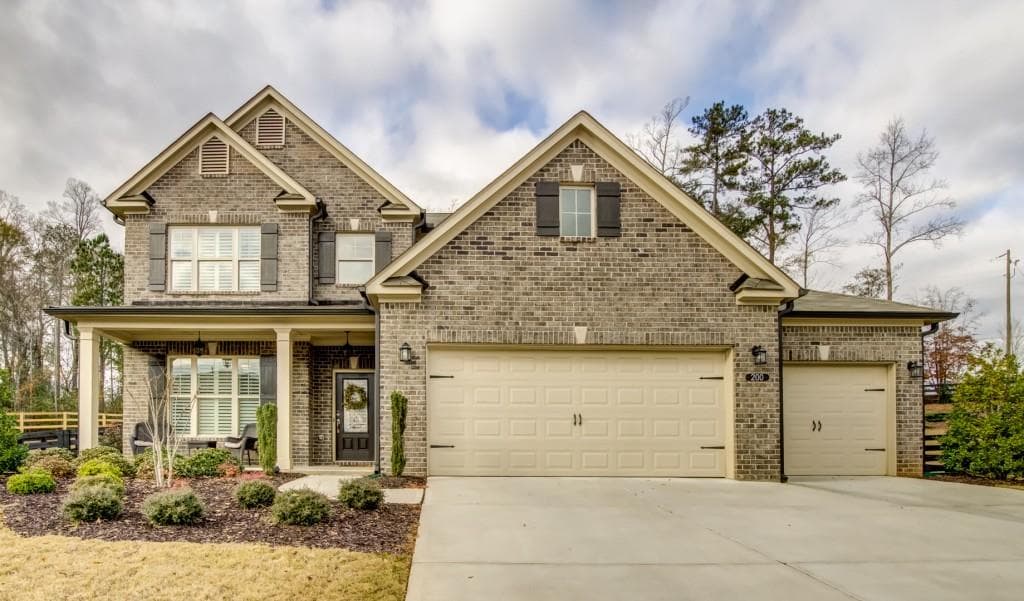 5 bedroom, 3,168 sq ft single family residence sold at 200 Man O War Court, Canton, GA 30115