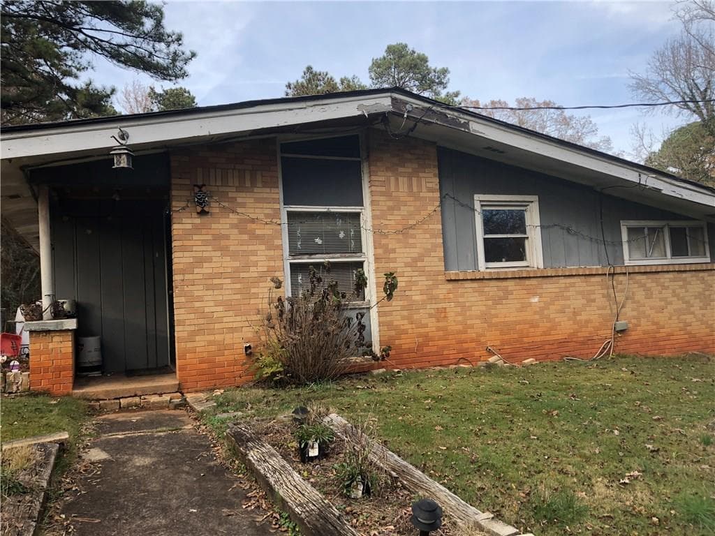 3 bedroom, 1,622 sq ft single family residence sold at 1855 Joseph E Boone Boulevard, Atlanta, GA 30314