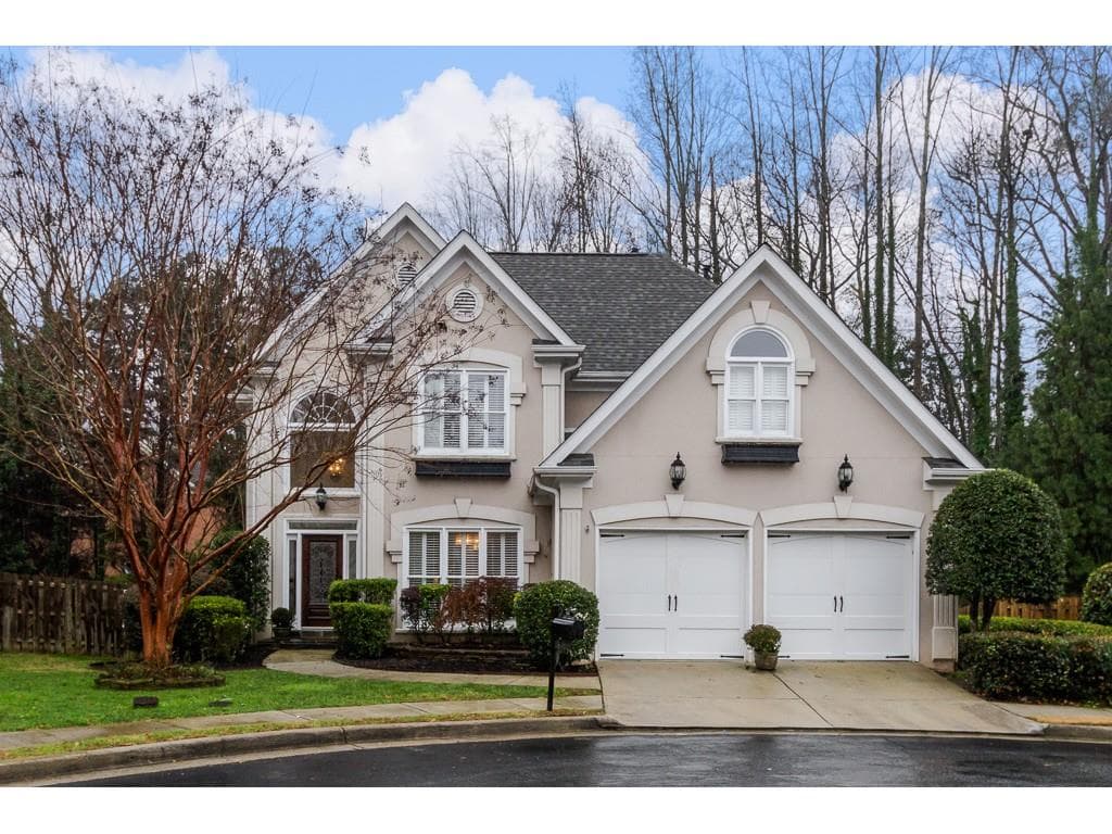 3 bedroom, 2,618 sq ft single family residence sold at 1159 Brookhaven North Circle, Brookhaven, GA 30319