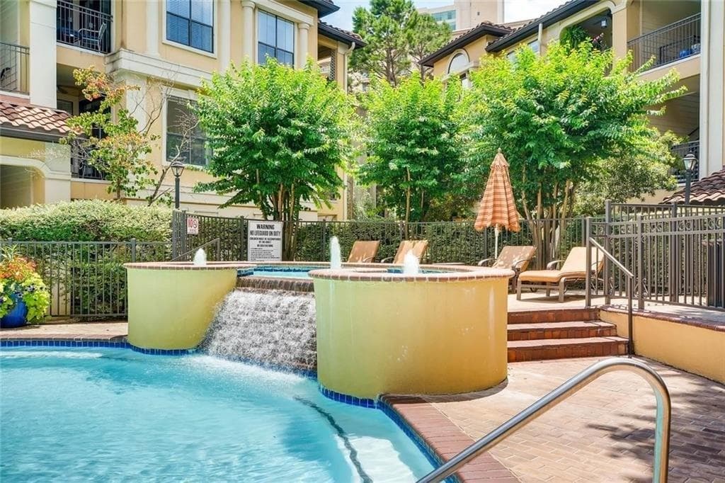 2 bedroom, 1,026 sq ft condominium sold at 3777 Peachtree Road 211, Brookhaven, GA 30319