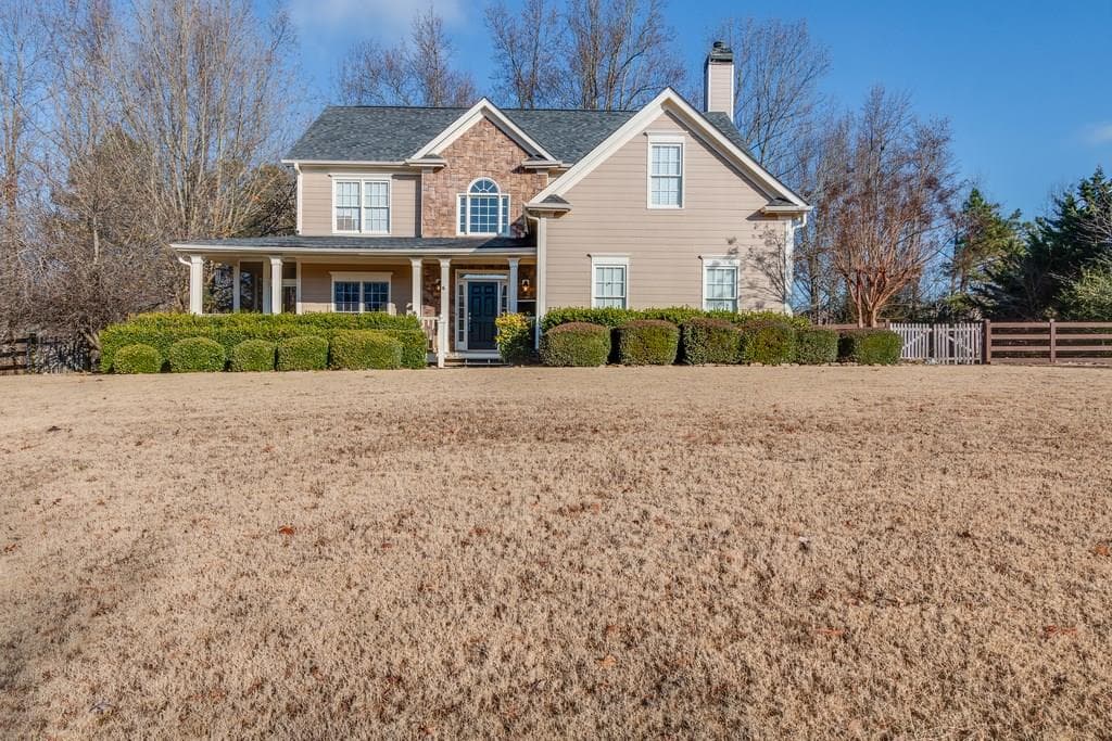 5 bedroom, 2,487 sq ft single family residence sold at 8655 STONE RIVER Drive, Gainesville, GA 30506